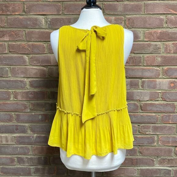 Wishlist Apparel Mustard Sleeveless Top Size Small - Picture 3 of 6